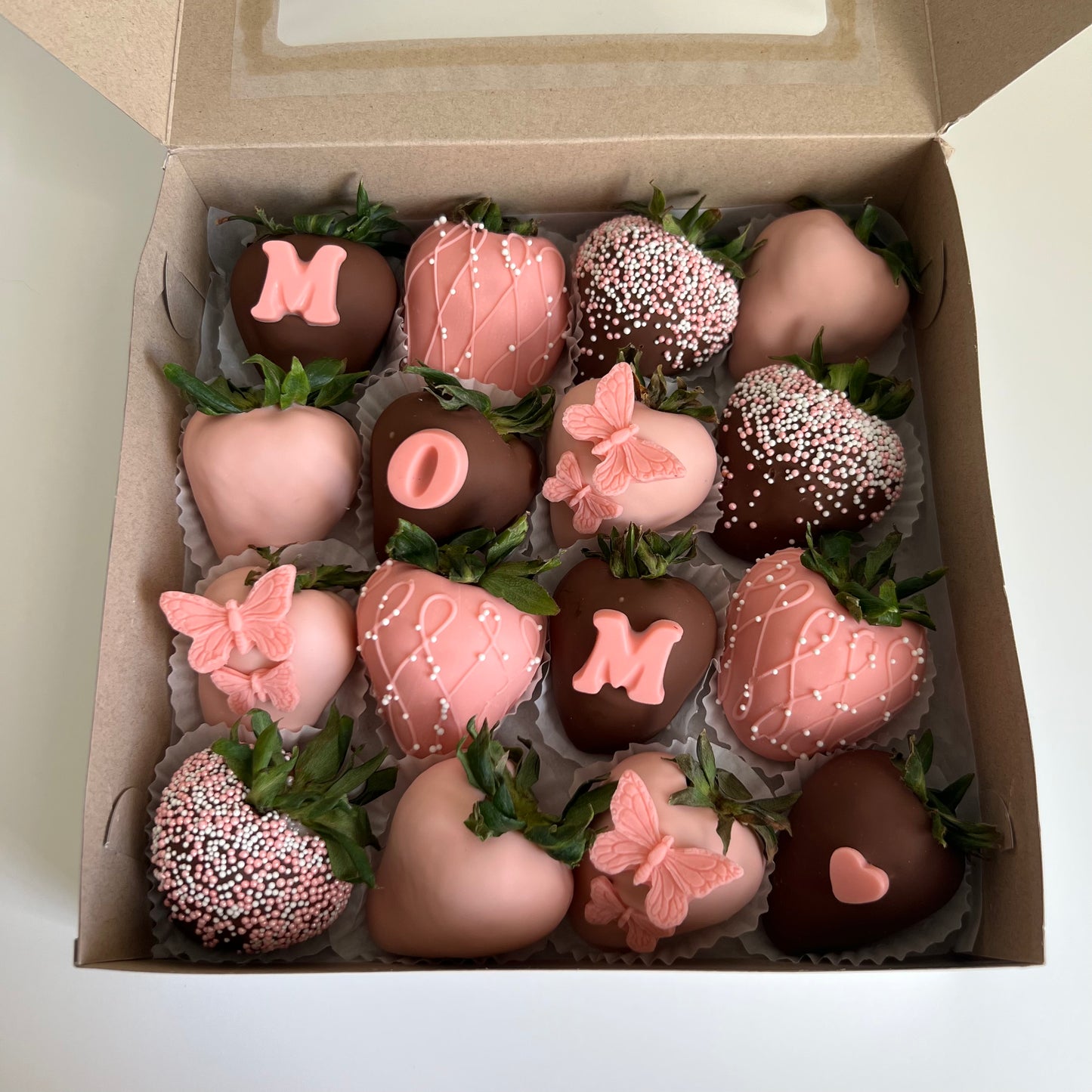 BUTTERFLY MOM BOX